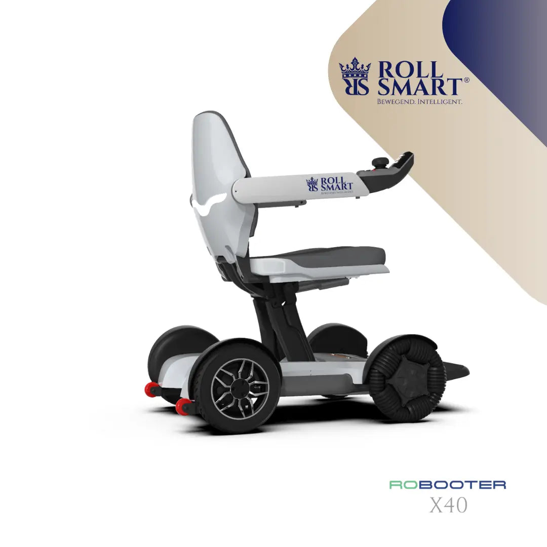 Silberner und schwarzer roll smart elektrorollstuhl x40 mit automaticher faltfunktion und modernem design